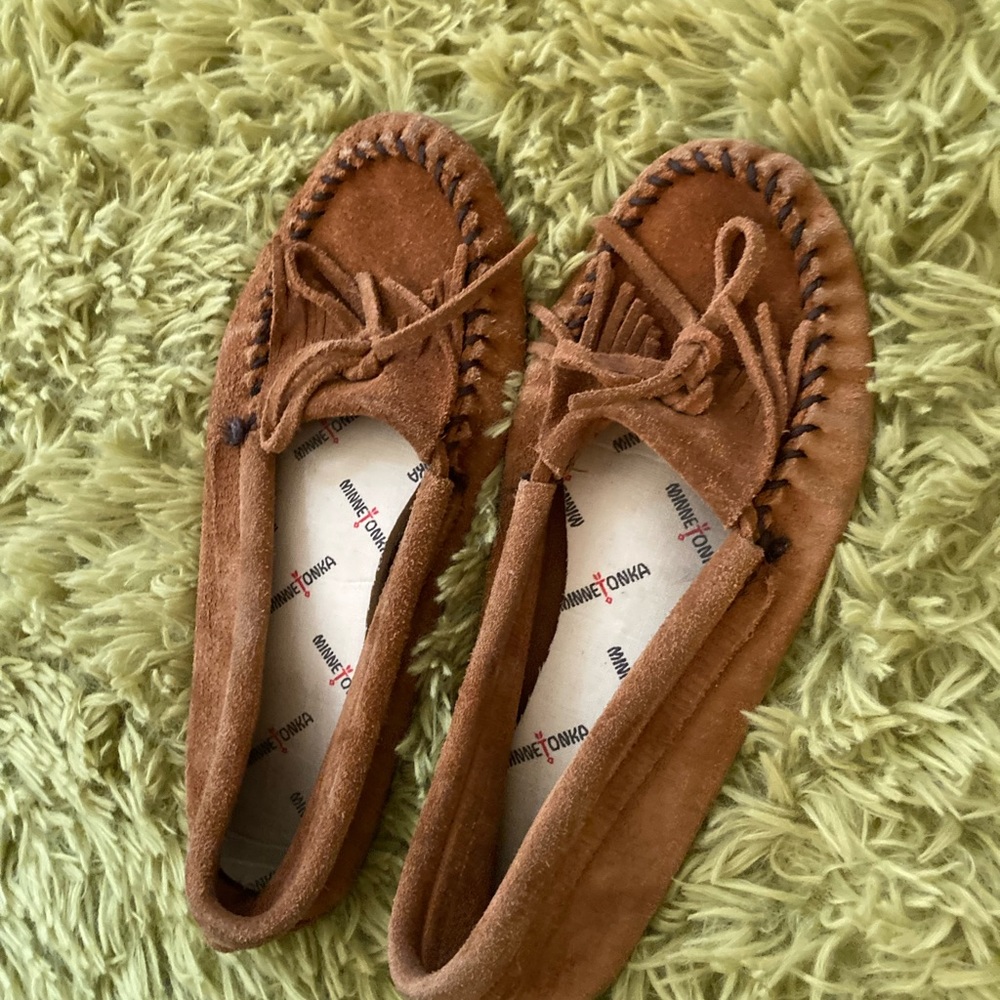Minnetonka moccasins Womens 8